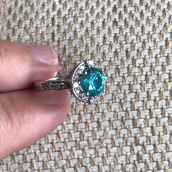 Ring - Picture 4 of 5